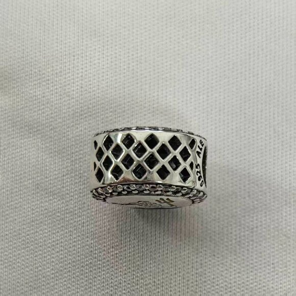 Pandora Virginia Beach Travel Exclusive Charm Pendant, S925 Silver Jewelry - Picture 3 of 4